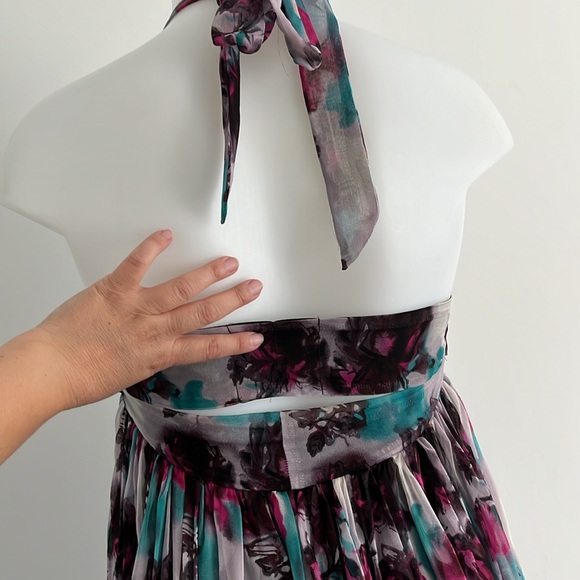 100% Silk Watercolour halter cutout dress - Picture 3 of 8